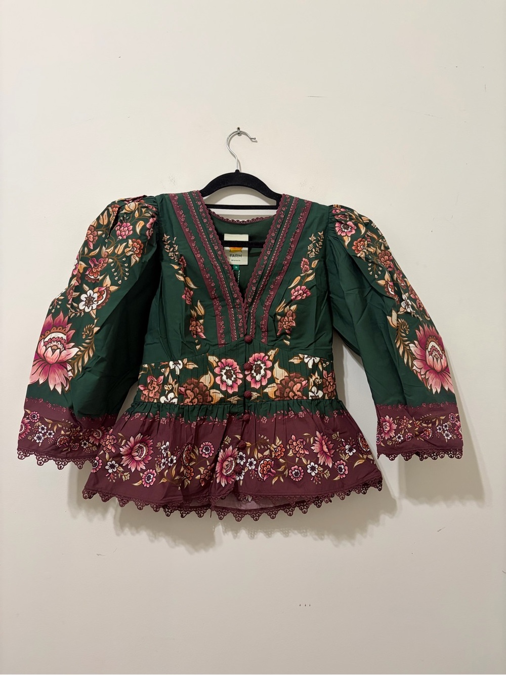 Farm RioDaniela Lace Puff Sleeve Bohemian Floral V-Neck Peplum Blouse - Picture 5 of 10